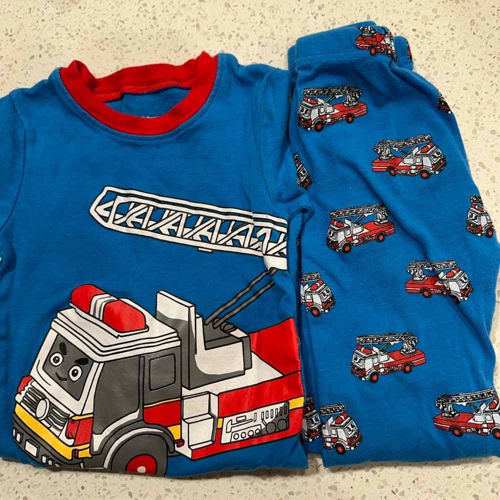 MULTIPLE PJS - Picture 4 of 5
